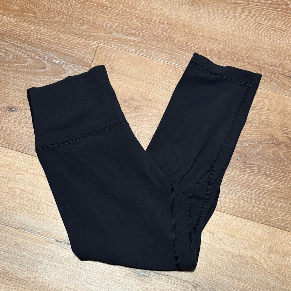 Lululemon black leggings crop 21 - Picture 5 of 7